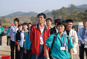 2009年威海店植樹活動(dòng)