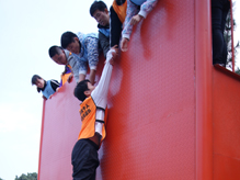 青島永旺舉辦2014年MT勵(lì)志拓展活動(dòng)