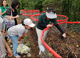 永旺奇樂思俱樂部“再利用”主題—走進(jìn)城陽(yáng)區(qū)垃圾分類宣教基地